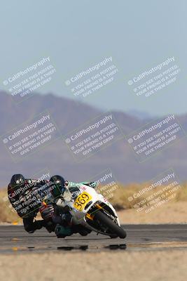 media/Mar-22-2025-CVMA (Sat) [[462c0ffedb]]/Race 13-Amateur Supersport Middleweight/